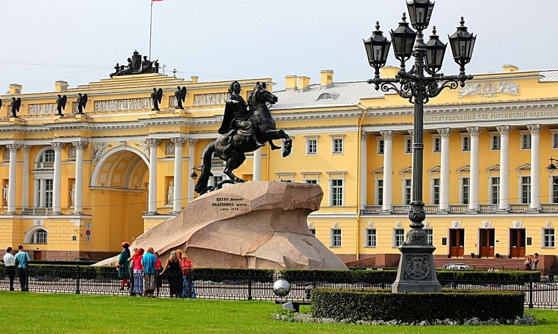 Санкт петербург в лицах