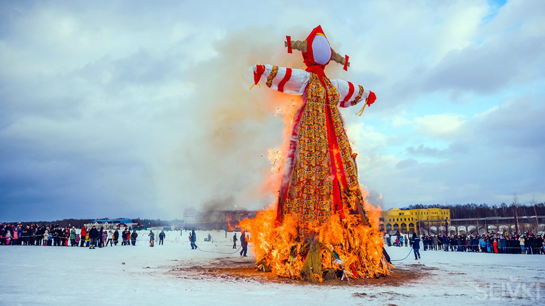 Парни разделись, и у всех полыхнуло: подборка треш-фото Масленицы со всей страны